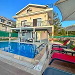 Dream 2 Villa *